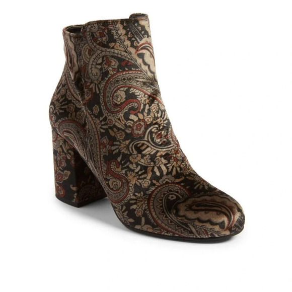 BP kolo velvet paisley tapestry bootie heeled ankle boot UO - Picture 3 of 5
